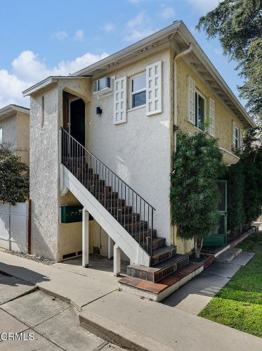 604 Hawthorne St, Glendale CA  91204-3105 exterior