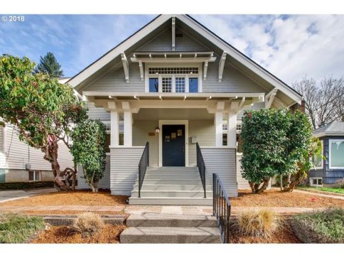 3824 42 St, Portland OR  97219-5205 exterior