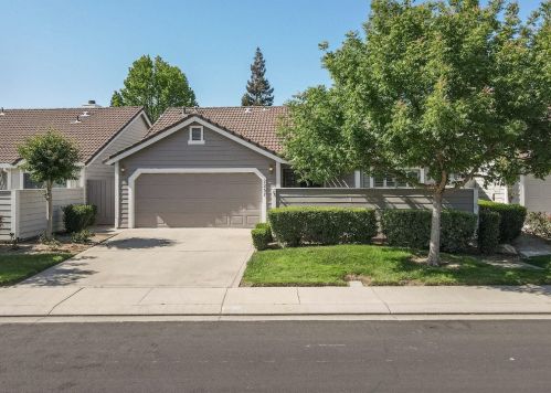 2237 Camborne Dr, Modesto, CA 95356-2415