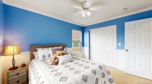 7232 Oak Hl, Aurora CO 80016-2061 exterior