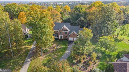 2407 Starcrest Dr, Silver Spring MD 20904-5459 exterior