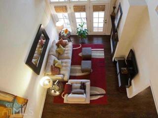 620 Creek View Ln, Roswell, GA 30075-4995