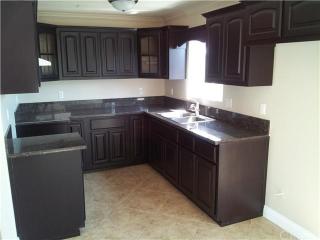 467 43rd St, Los Angeles CA  90037-2628 exterior