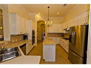 7216 Via Correto Dr, Austin TX  78749-2761 exterior