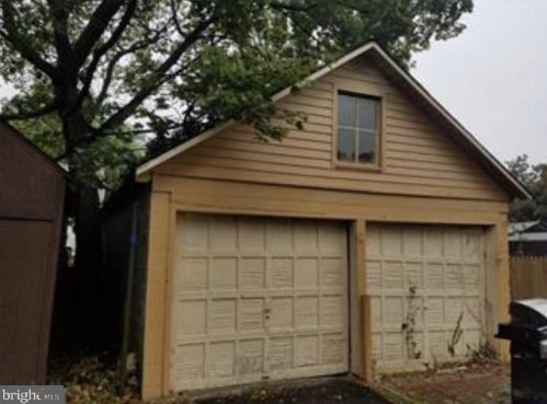 342 Hillcrest Ave, Trenton NJ  08618-2510 exterior