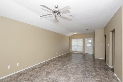 7001 Avington Way, Fort Worth TX  76133-8194 exterior