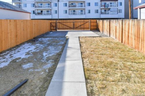 3233 Marion St, Denver CO  80205-3951 exterior