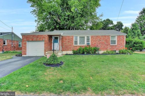 2643 Clear Springs Blvd, York, PA 17406-3004
