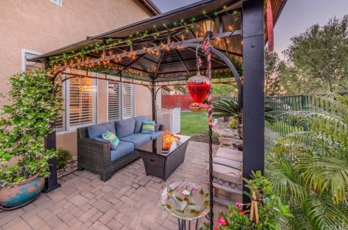8735 Fallbrook Way, Anaheim CA  92808-3600 exterior