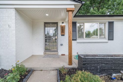 4441 Montana Pl, Denver, CO 80222-4416