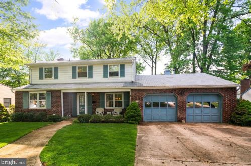 412 Crestwood Ave, Tavistock, NJ 08033-2920