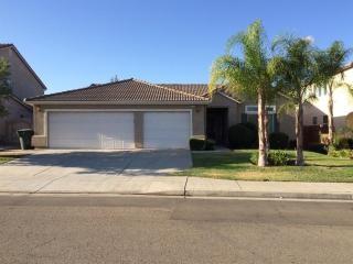 2770 Holland Ave, Clovis, CA 93611-3964