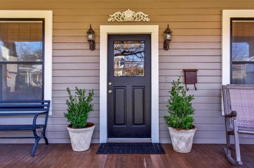 1309 10th St, Austin TX  78703-4815 exterior