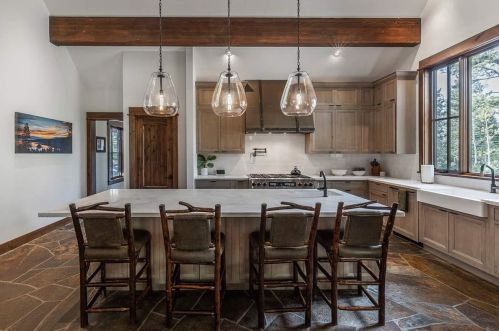 321 David Frink, Truckee CA  96161-5105 exterior