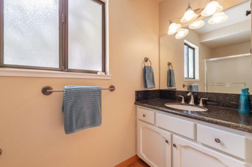 11436 Rhineland Ave, Truckee CA  96161-7067 exterior