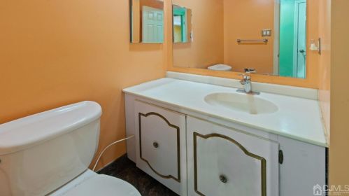 5 Boxwood Rd, Piscataway NJ 08854-5942 exterior