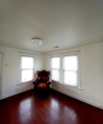 706 45th St, Austin TX  78751-4012 exterior