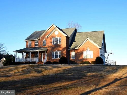 5 Monroe Farm Rd, Fredericksburg, VA 22406-5364