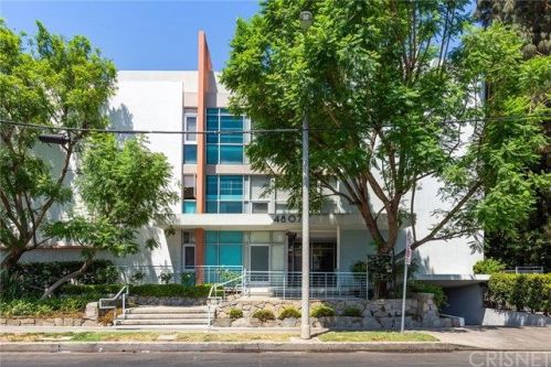 4807 Woodley Ave, Van Nuys CA  91436-1474 exterior
