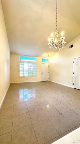 951 Topaz Cir, Vacaville, CA 95687-7868