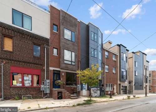 547 12th St, Philadelphia, PA 19147-1136