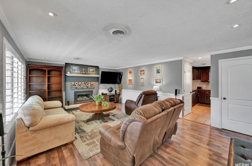 8862 1700, Sandy UT exterior