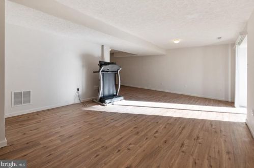 584 Windsong Dr, Aberdeen MD  21001-1835 exterior