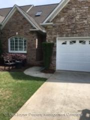 302 Hillsdale Dr, Greer SC  29650-4799 exterior