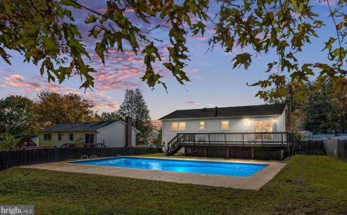 13349 Kingsman Rd, Woodbridge, VA 22193-4810