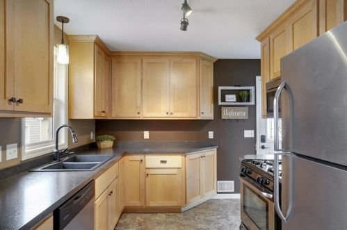 851 7 Ave, Saint Paul MN  55112-2715 exterior