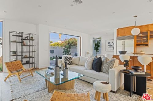 724 Copeland Ct, Santa Monica, CA 90405-4418