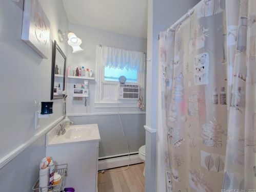 31 Beatrice Ave, Killingly CT  06239-4204 exterior