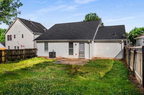 502 Kettletoft Ct, Stockbridge GA  30281-6485 exterior