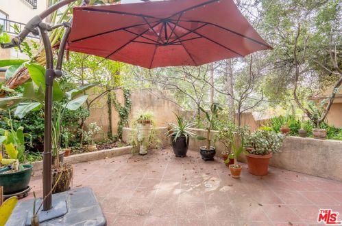 3974 Pennsylvania Ave, Glendale CA  91214-3793 exterior