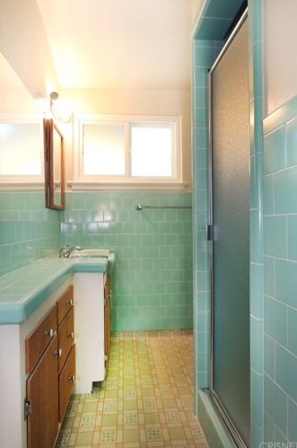 341 Cumberland Rd, Glendale CA  91202-1256 exterior