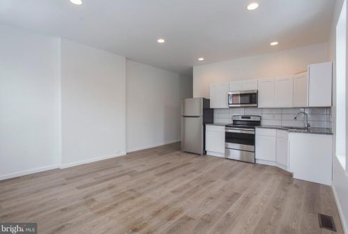 60 Manheim St, Philadelphia, PA 19144-2973