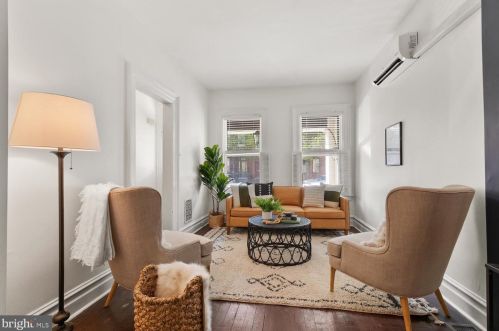 231 Mulberry St, Lancaster PA  17603-3741 exterior