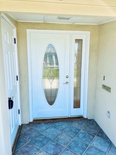 1650 Interlachen Rd, Seal Beach CA  90740-4279 exterior