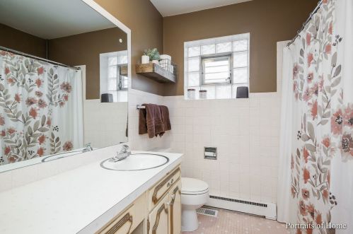 801 Sobieski St, Lemont IL  60439-4062 exterior