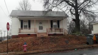 624 Juniper Ave, Kannapolis, NC 28081-2186