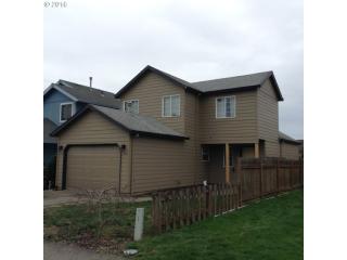 123 34th Cir, Wood Village, OR 97060-2585