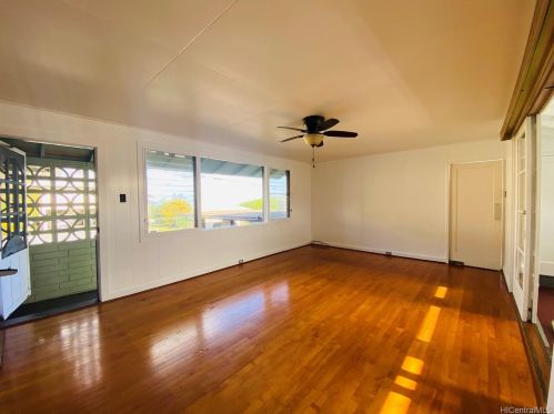 2722 Peter St, Honolulu HI  96816-2016 exterior