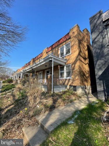 549 Burrowes Ave, Lancaster, PA 17602-2120