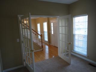 8504 Hobhouse Cir, Raleigh NC  27615-8111 exterior