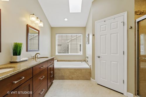 470 Muirfield Ln, Bannockburn IL  60015-3880 exterior