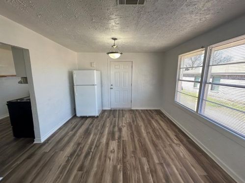 8113 Doreen Ave, Fort Worth TX  76116-6304 exterior