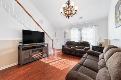 401 Erin Ct, Villa Rica, GA 30180-5178