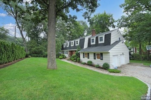 715 Monroe St, Ridgewood, NJ 07450-1206