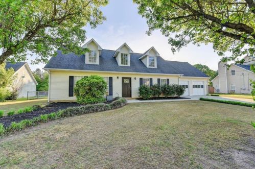 3411 Crossgate Ct, Loganville, GA 30052-2274