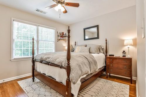 7225 Hunters Branch Dr, Atlanta GA  30328-1718 exterior
